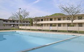 Days Inn By Wyndham Oak Ridge Knoxville